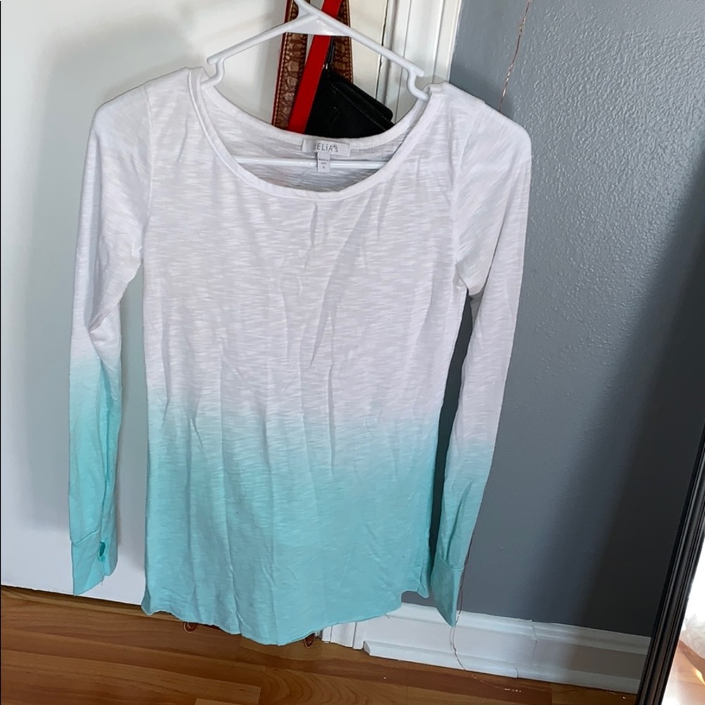 Ombré long sleeve (w/ thumb holes)